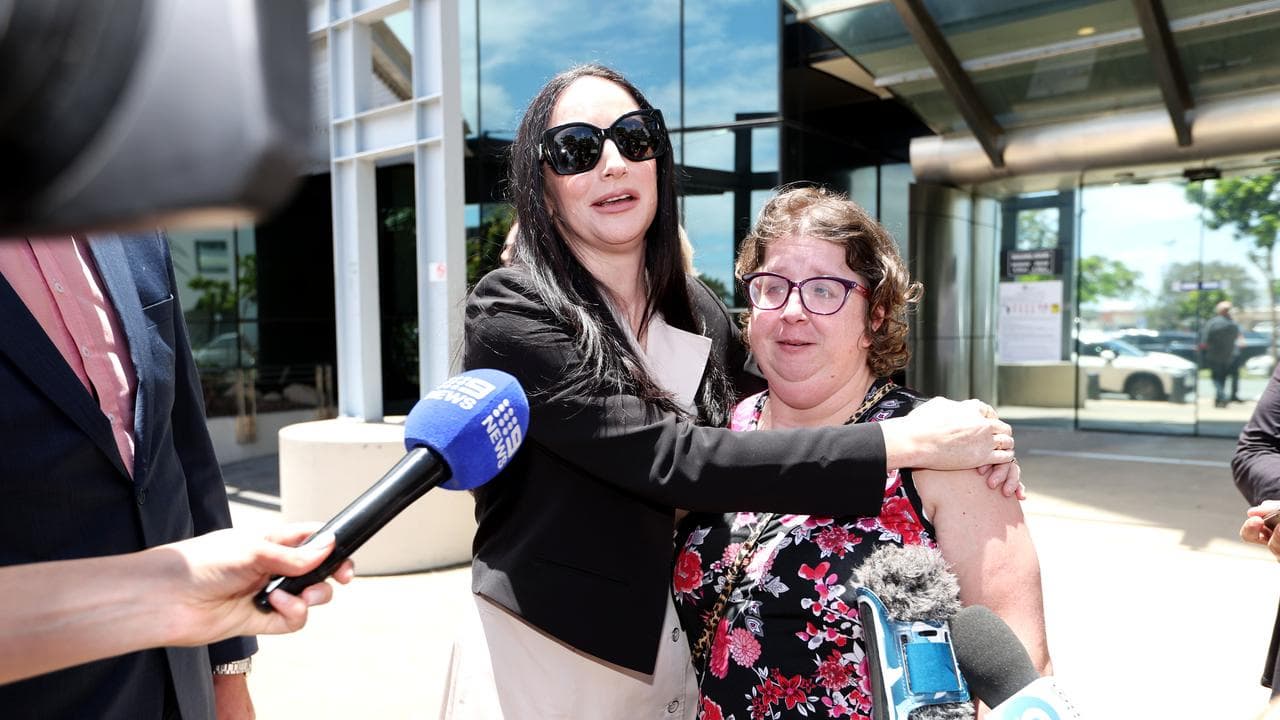Claudine Snow (left), sister and daughter of the deceased