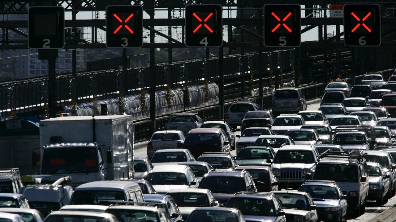 Traffic on Sydney's Harbour Bridge