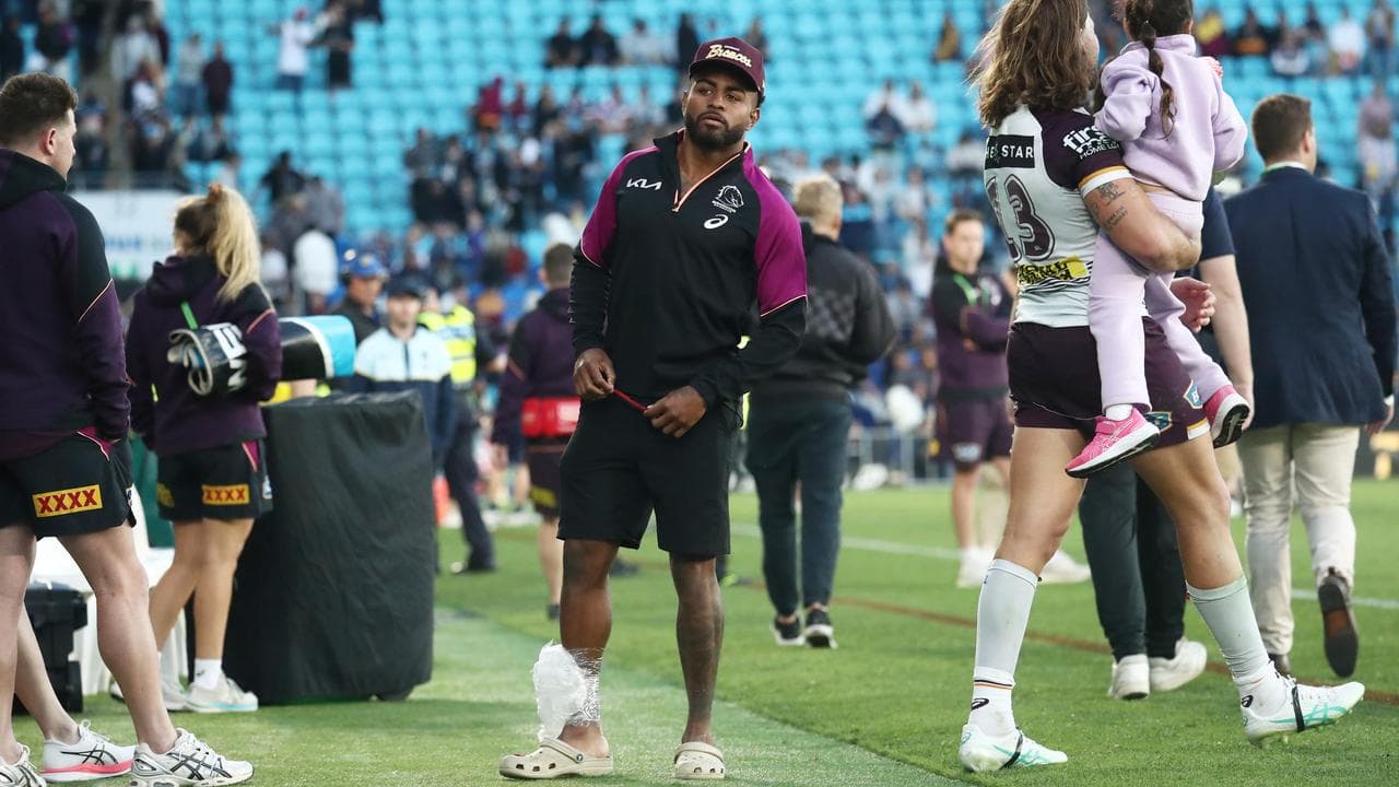 Ezra Mam with ice pack on leg (file)