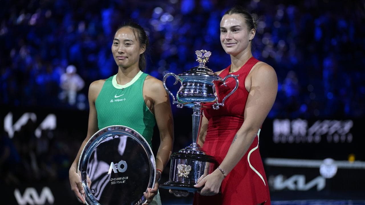 Zheng Qinwen and Aryna Sabalenka.