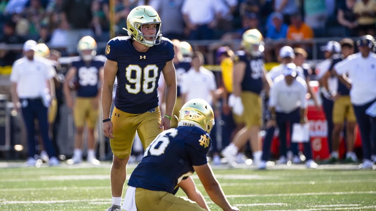 Notre Dame kicker Mitch Jeter