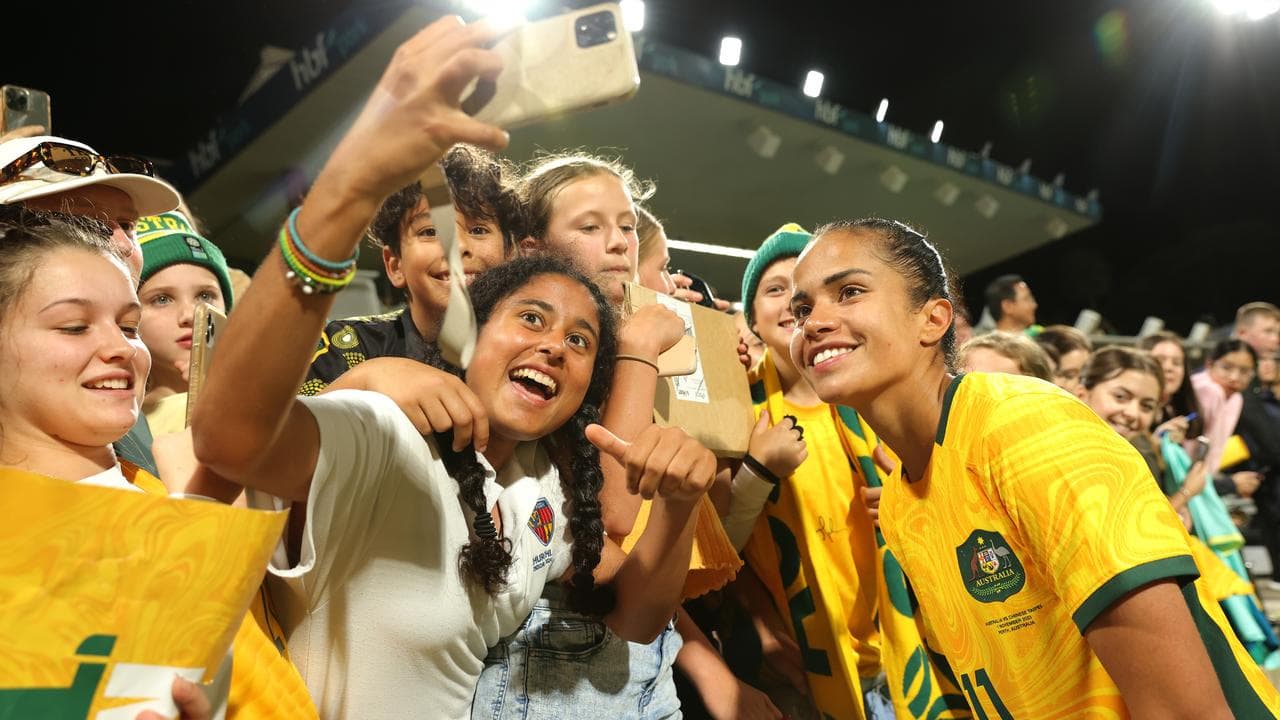 Mary Fowler with fans.