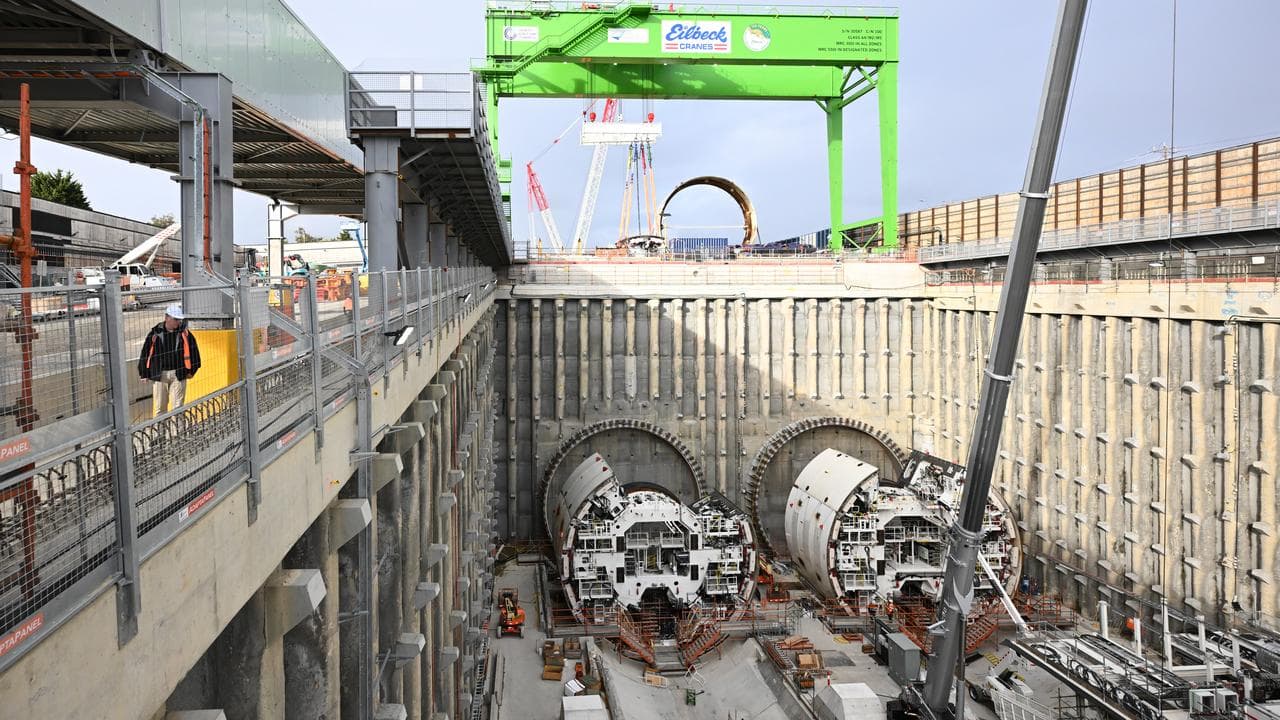 Tunnel boring machinery