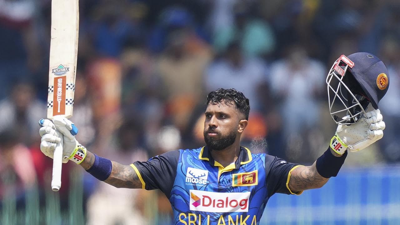 Sri Lanka No.3 Kusal Mendis.