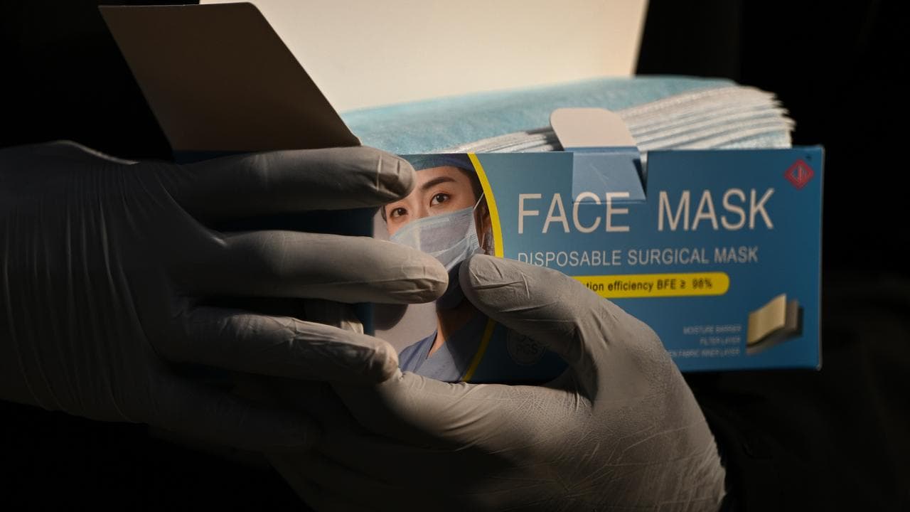 Surgical face masks
