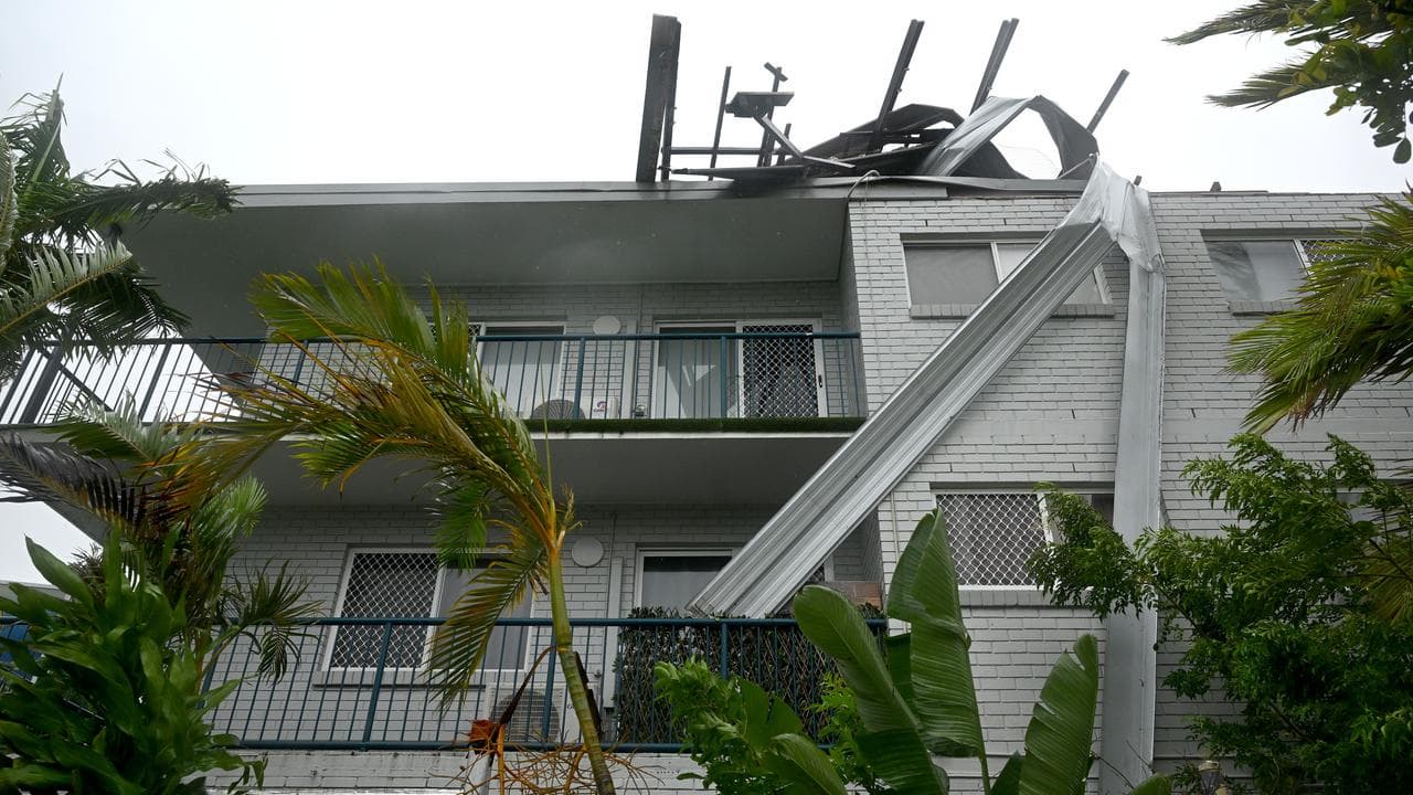 An apartment building on the Gold Coast had its roof torn off.