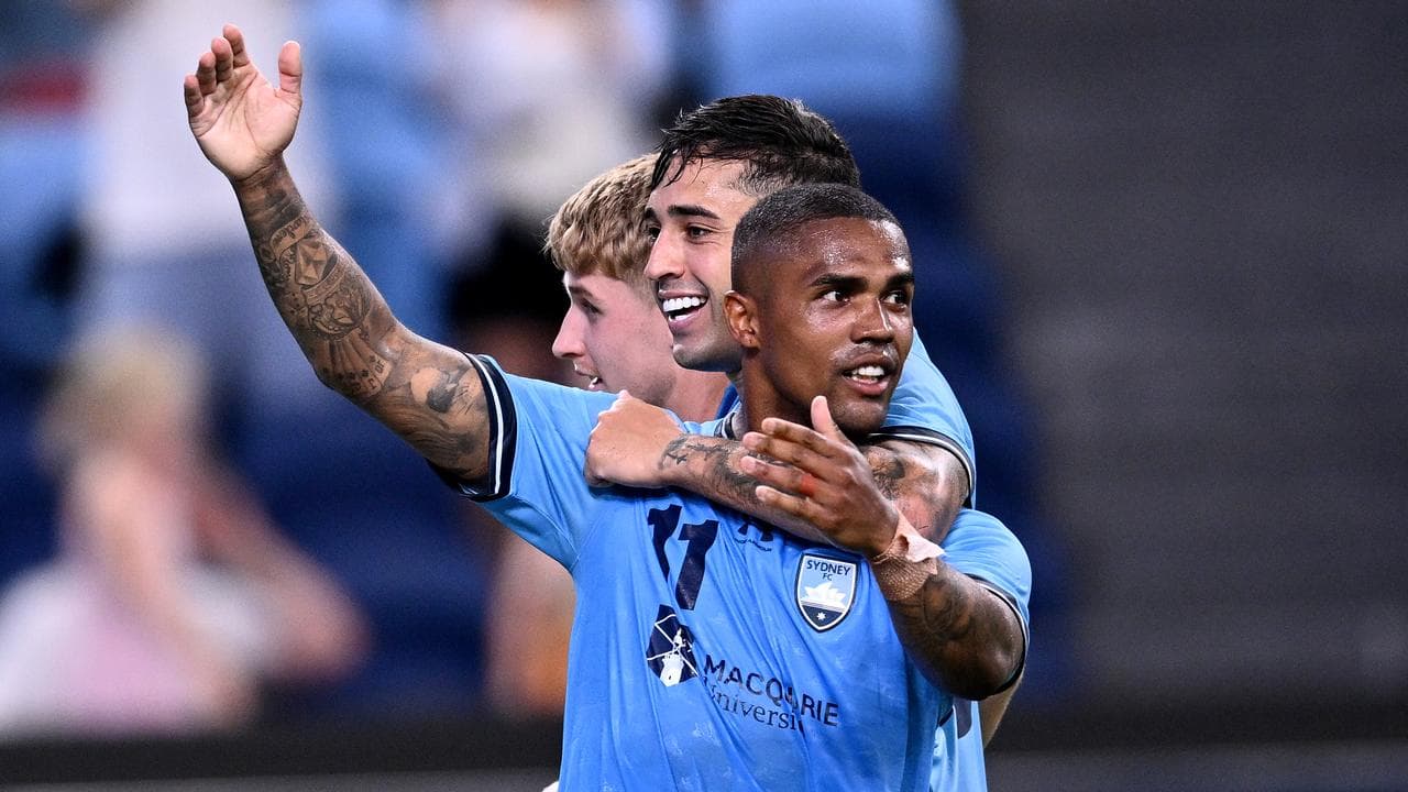 Sydney's Douglas Costa