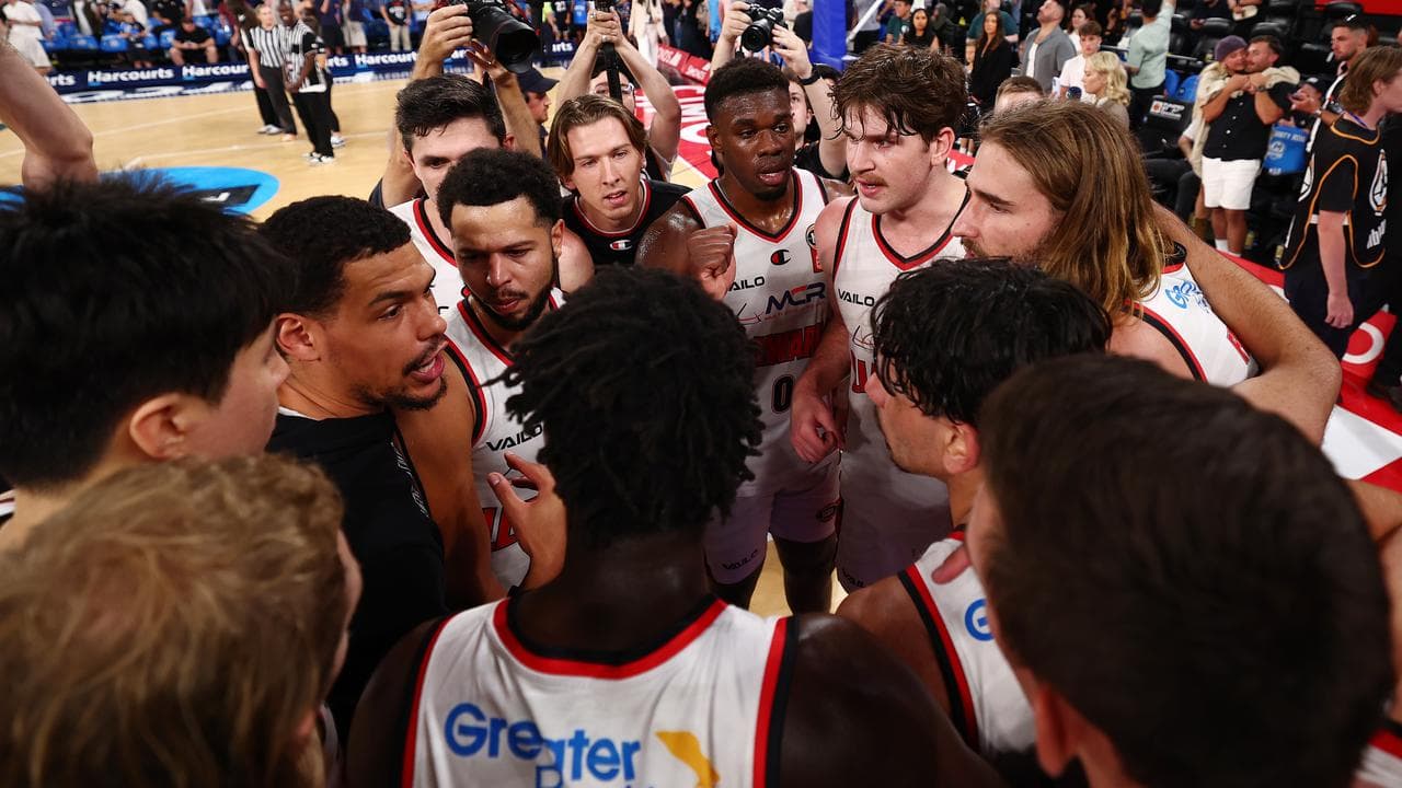 Illawarra Hawks players.