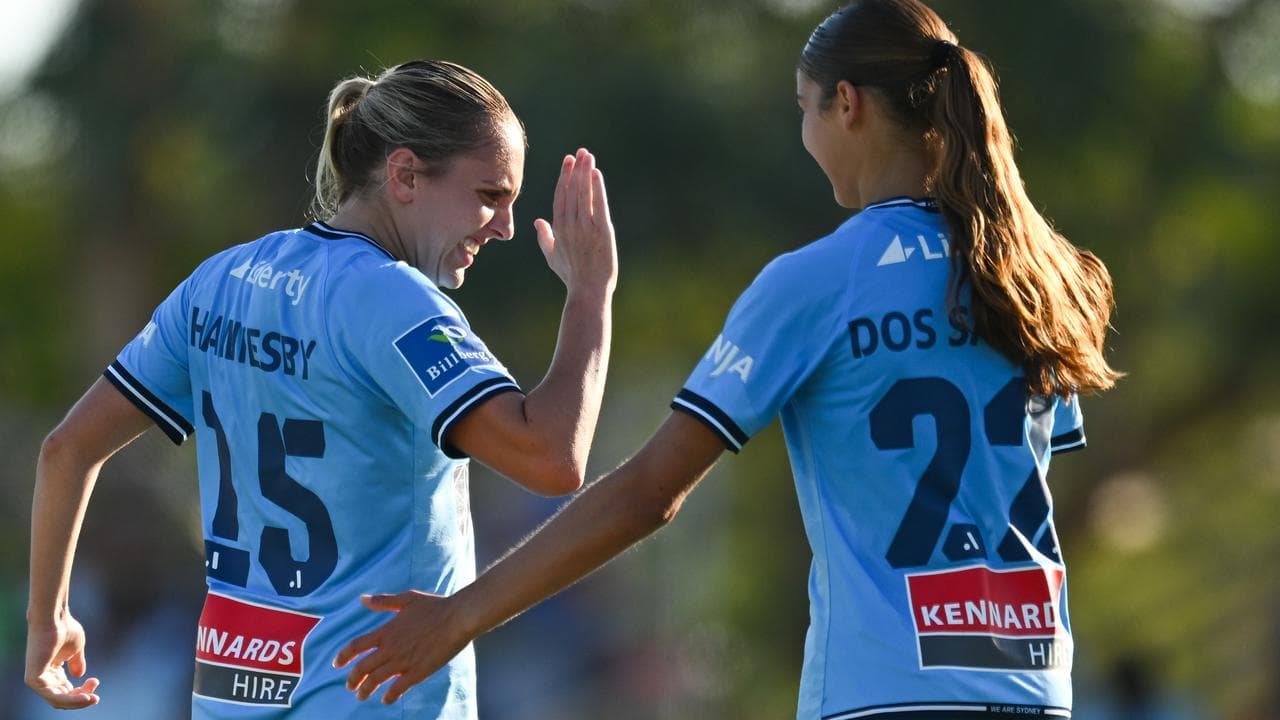 Sydney's Mackenzie Hawkesby (left)