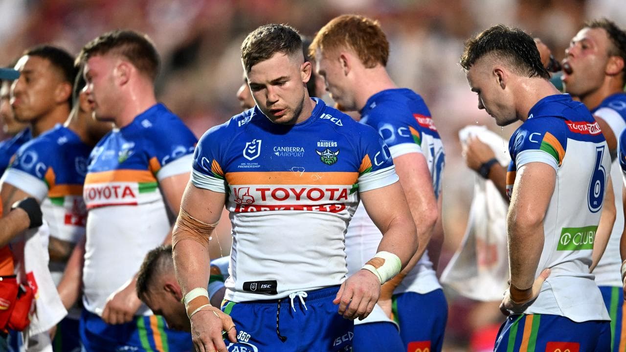 Disappointed Canberra Raiders players.