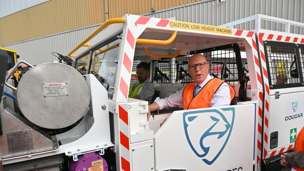 Opposition Leader Peter Dutton visits Cougar Mining Equipment