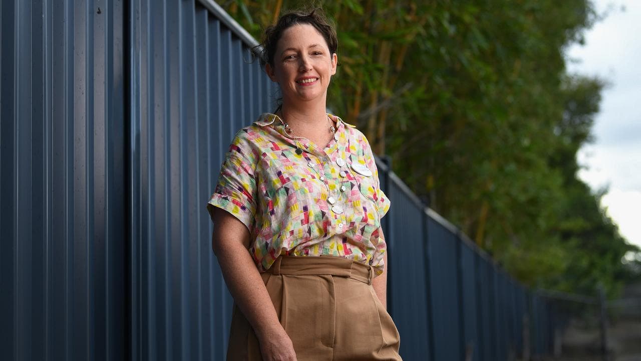 Independent candidate for Dickson Ellie Smith