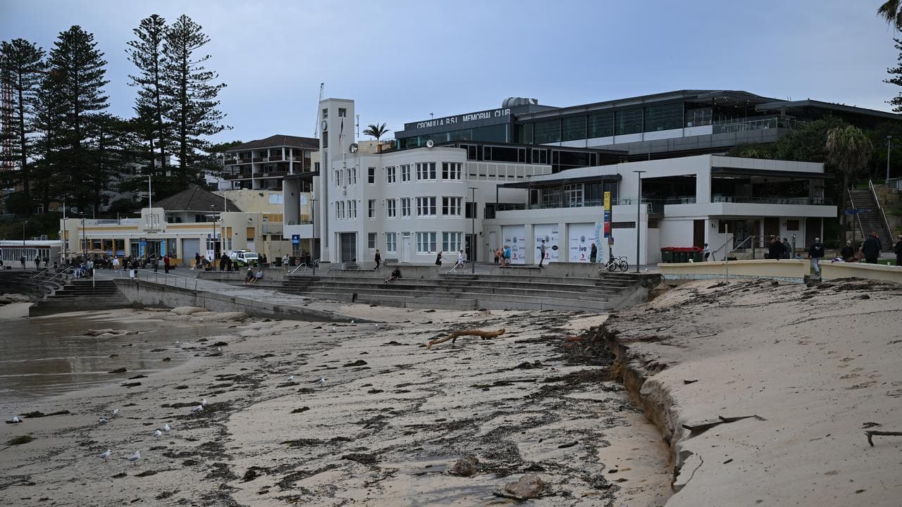 Erosion closes Cronulla Beach