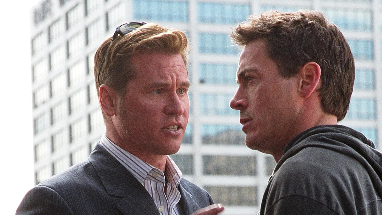 Val Kilmer and Robert Downey Jr in Kiss Kiss Bang Bang (2005)
