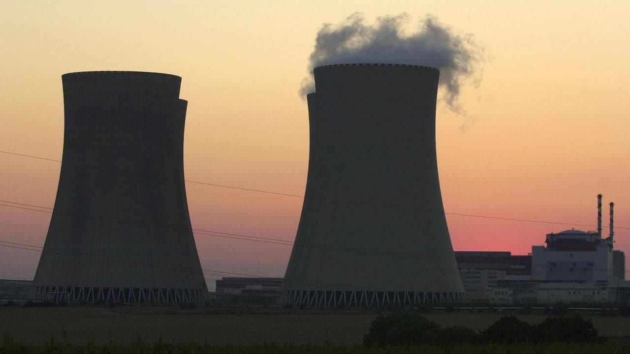 Experts say estimates of nuclear power costs are unreliable.