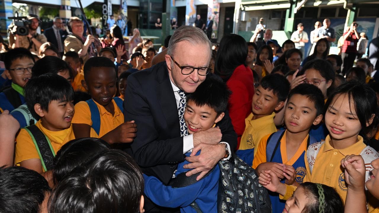 ELECTION25 ANTHONY ALBANESE CAMPAIGN
