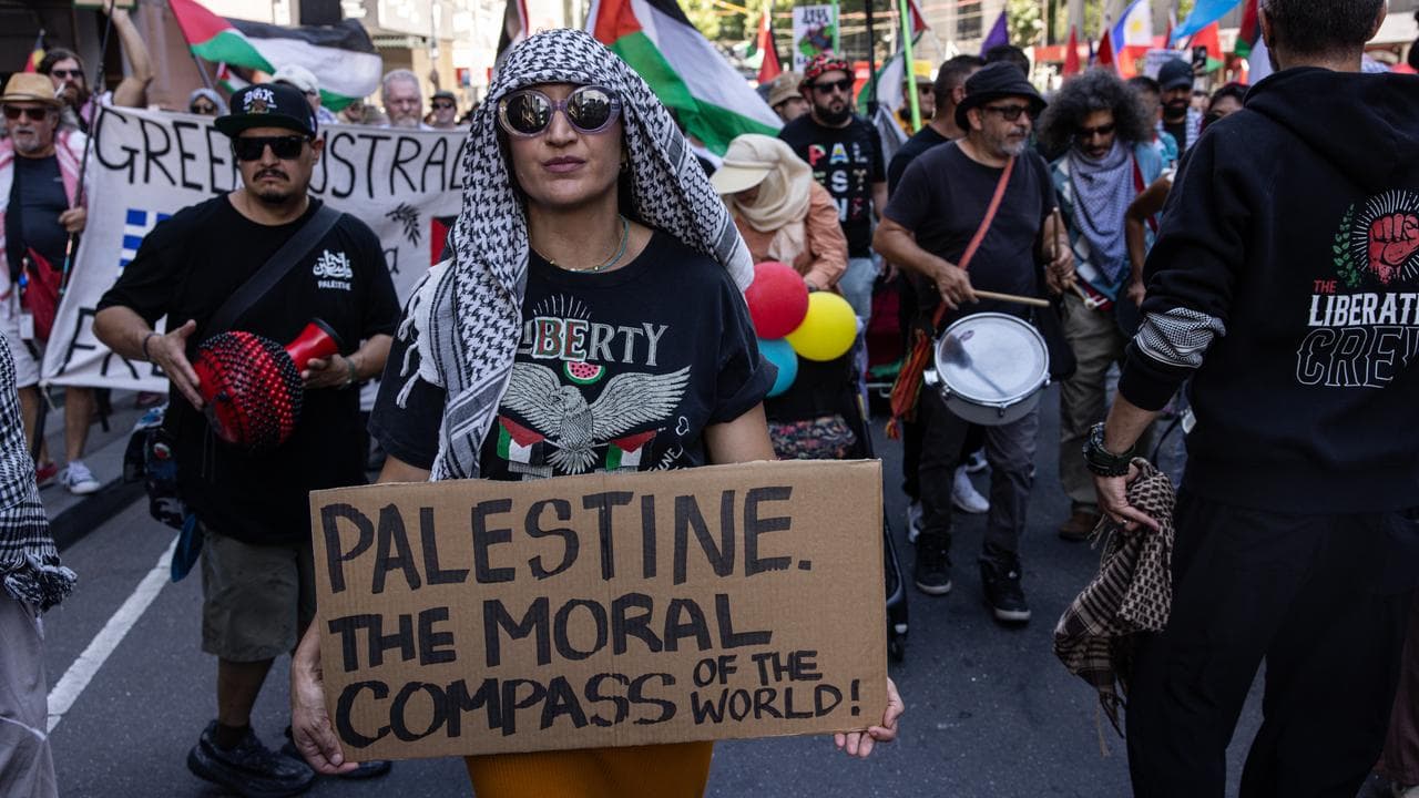 Anti-Zionist Jews and supporters rally