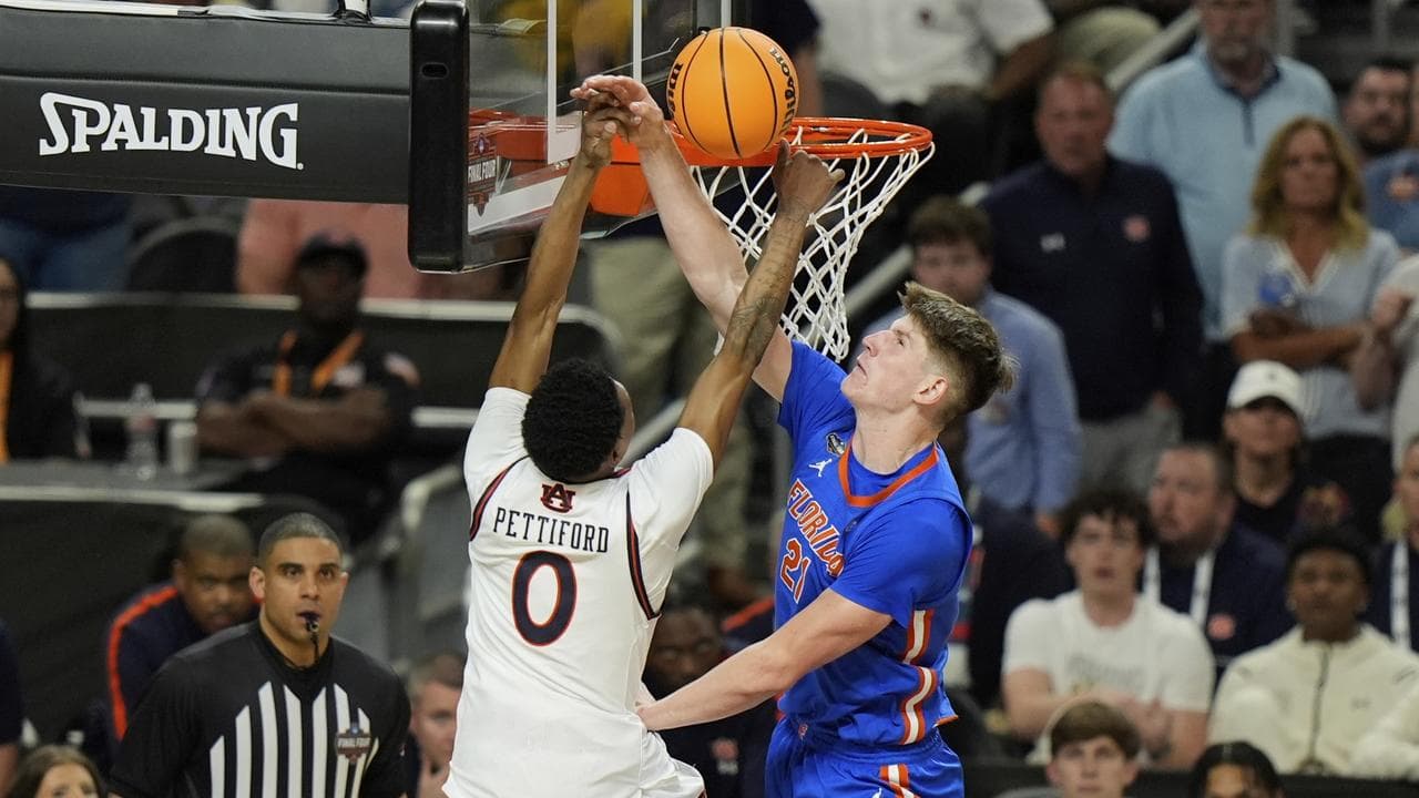 Flordia's Alex Condon (right)