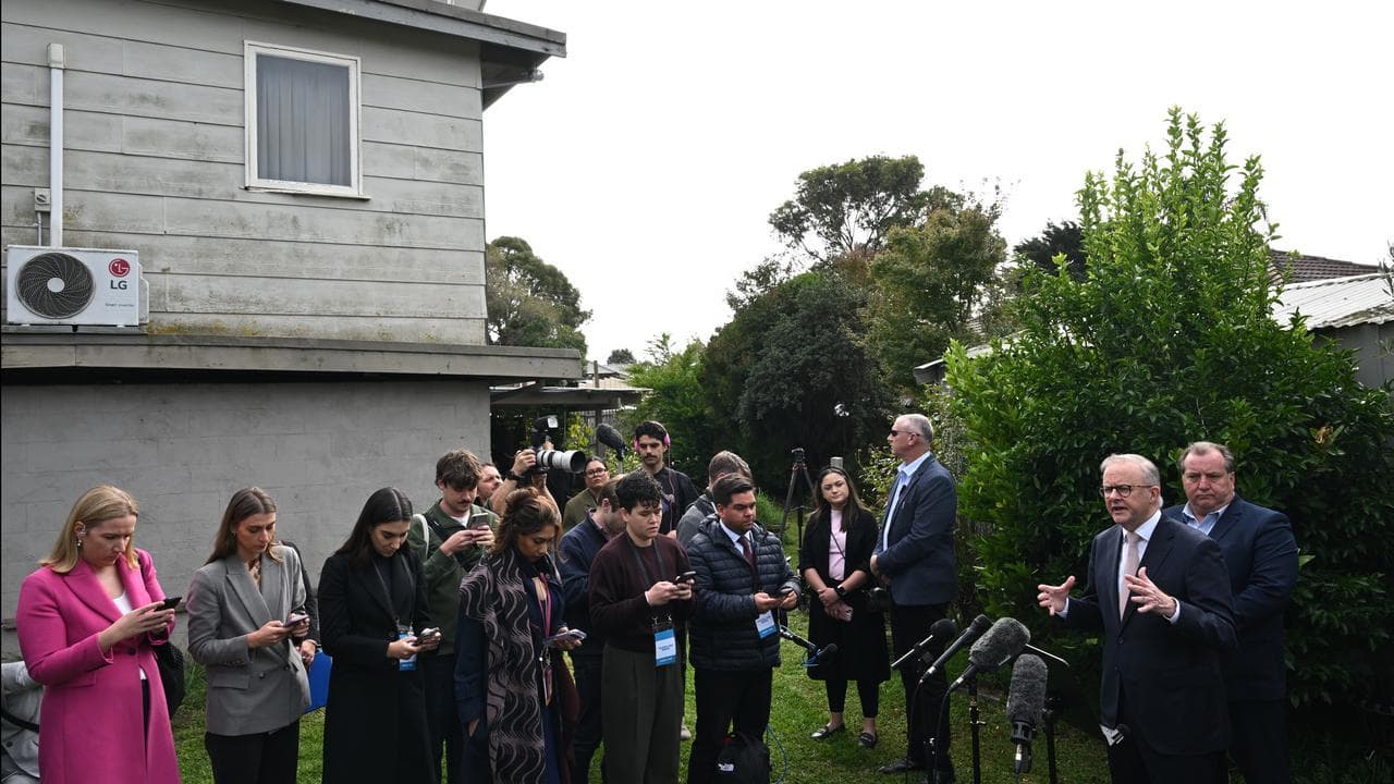 Anthony Albanese on the campaign trail
