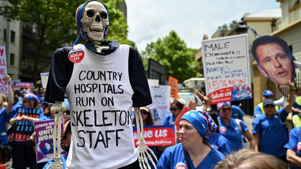 Public sector nurses and midwives strike (file image)