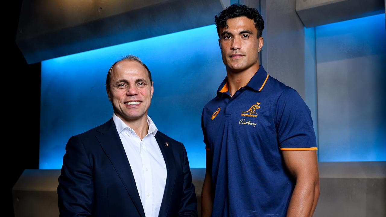 (L-R) CEO Phil Waugh and Joseph-Aukuso Suaalii.
