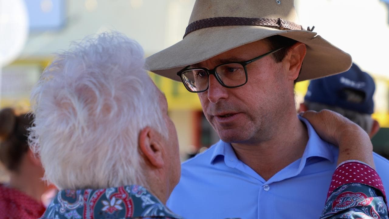 David Littleproud and a local resident at Winton