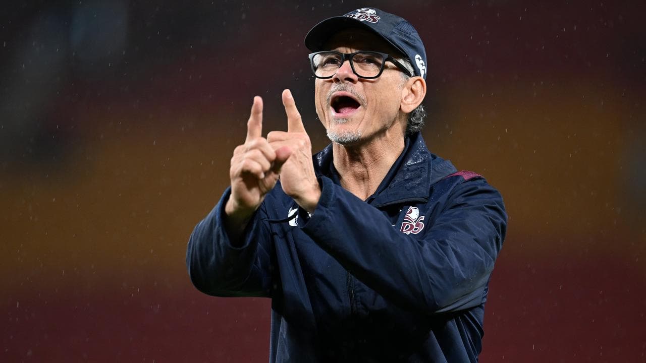 Reds coach Les Kiss.