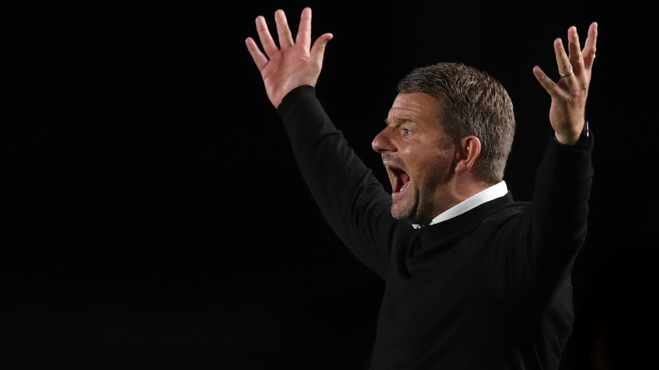 Mariners coach Mark Jackson