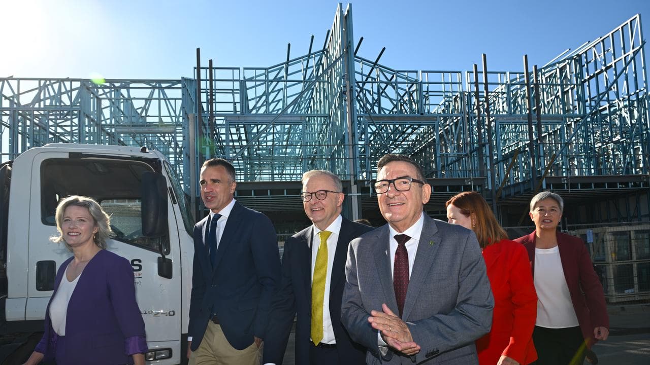 Anthony Albanese on the campaign trail in Adelaide
