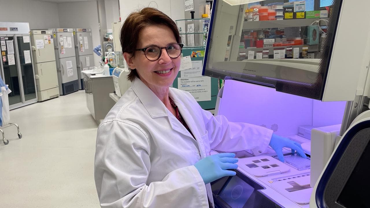 Professor Helen Rizos