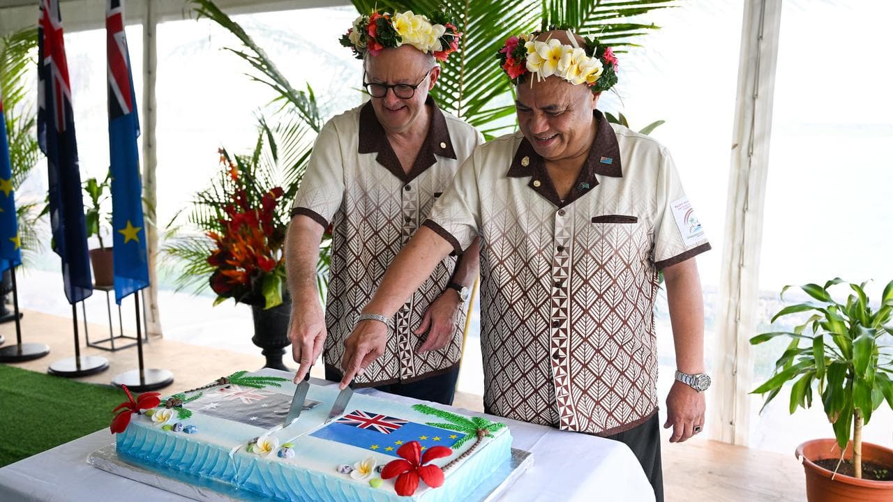 Anthony Albanese and Prime Minister of Tuvalu Feleti Teo