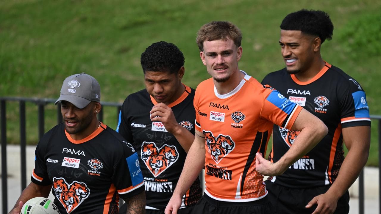 Lachlan Galvin (2nd from right)