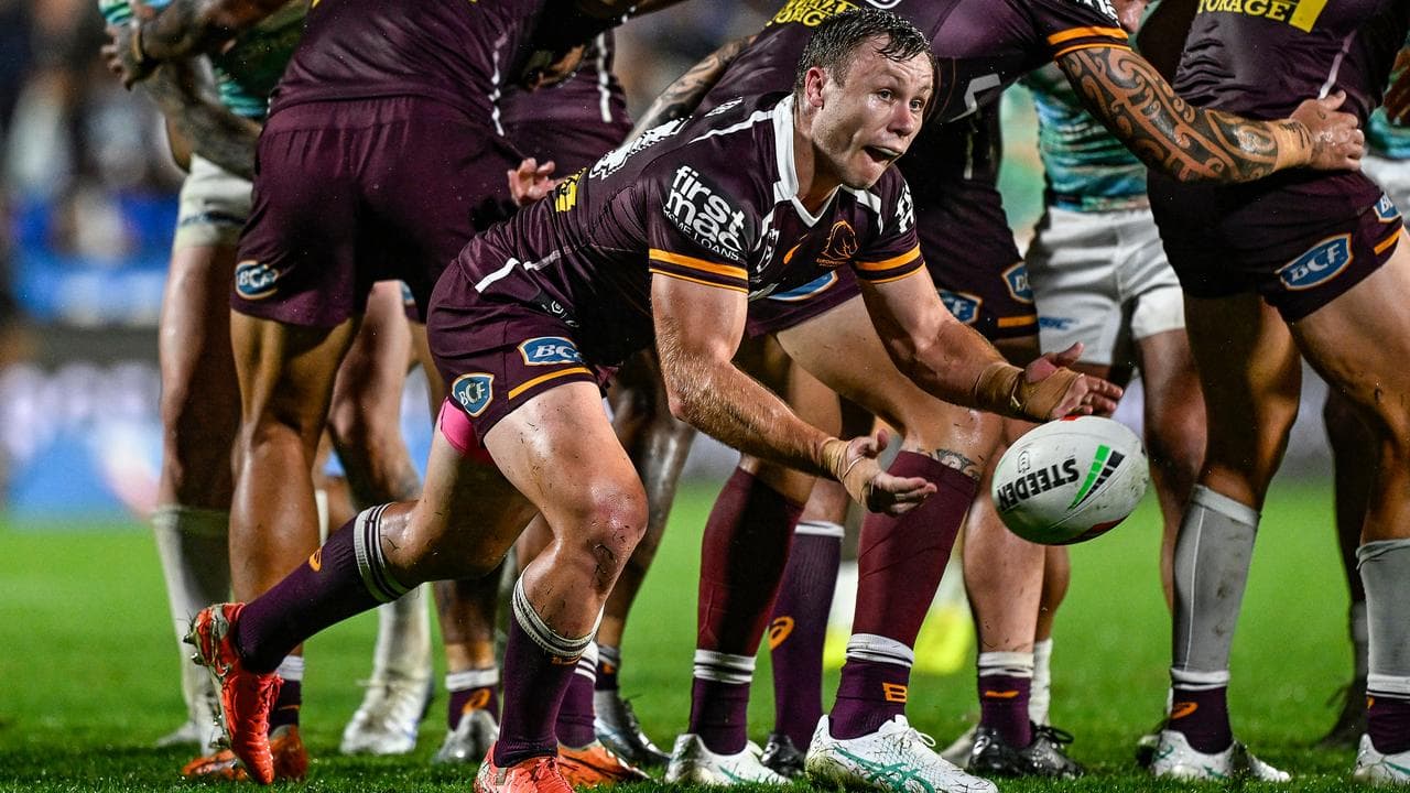 Billy Walters of the Broncos