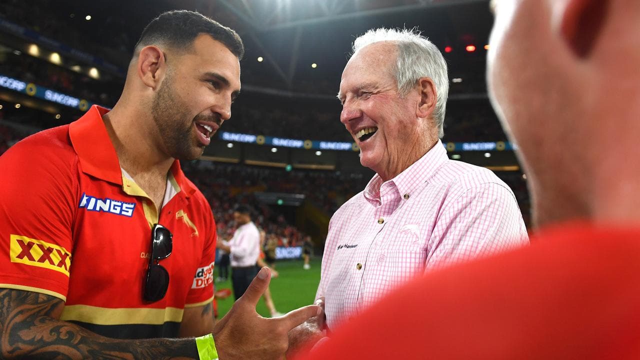 Wayne Bennett (right)