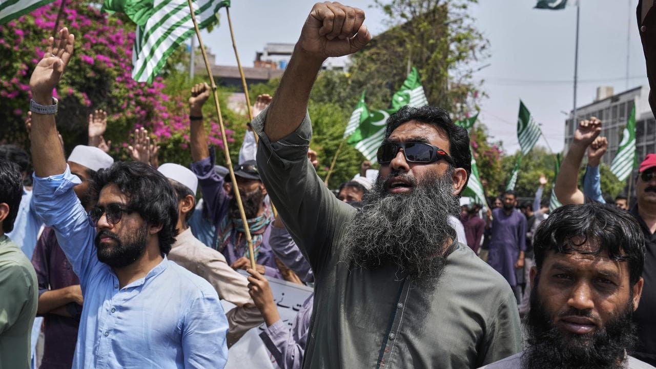 Protesters in Lahore, Pakistan, against the India's water treaty move