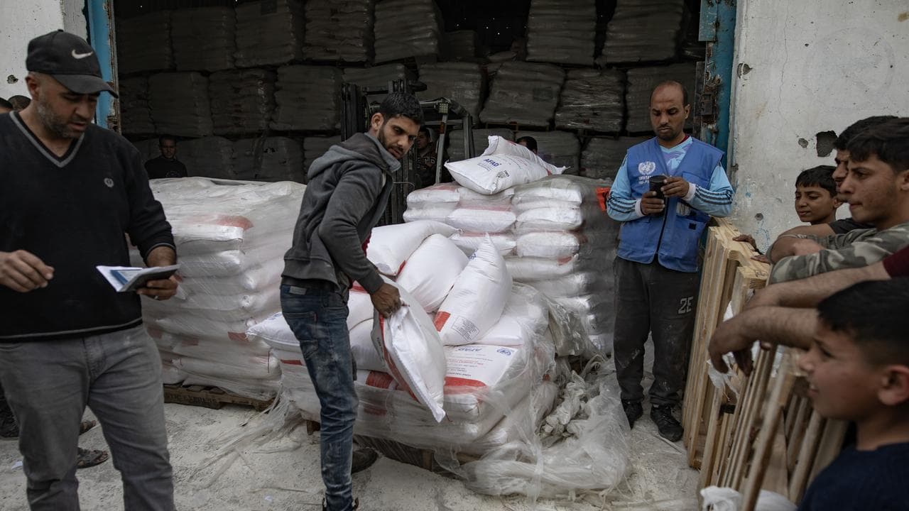 Flour distribution point in Gaza