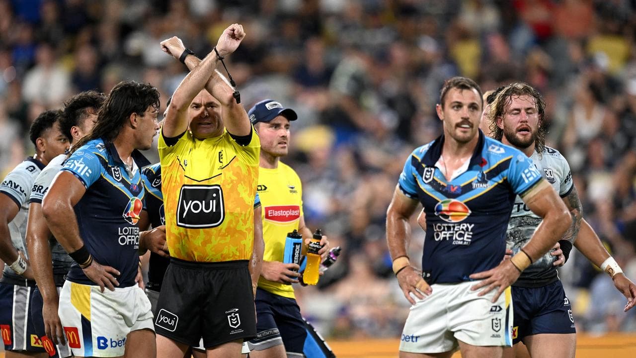 The Titans' Jaimin Jolliffe was sin-binned against the Cowboys