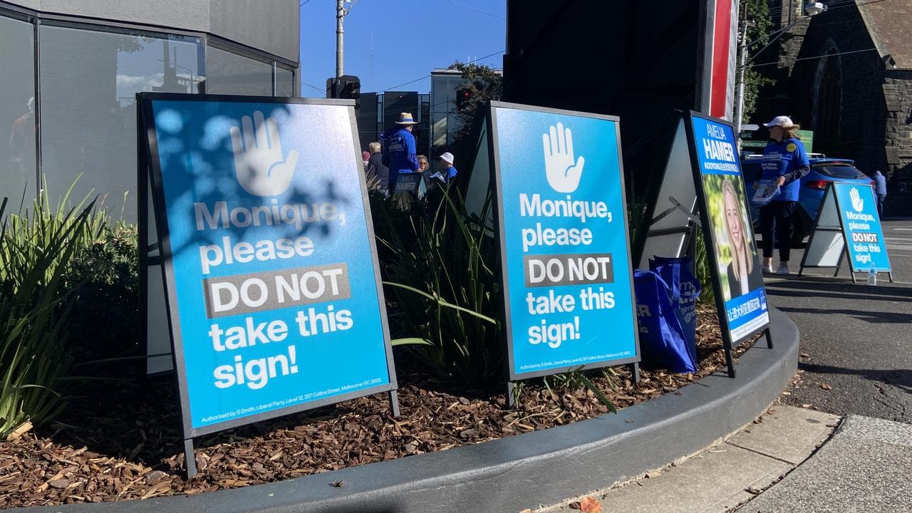 Corflutes in Kooyong