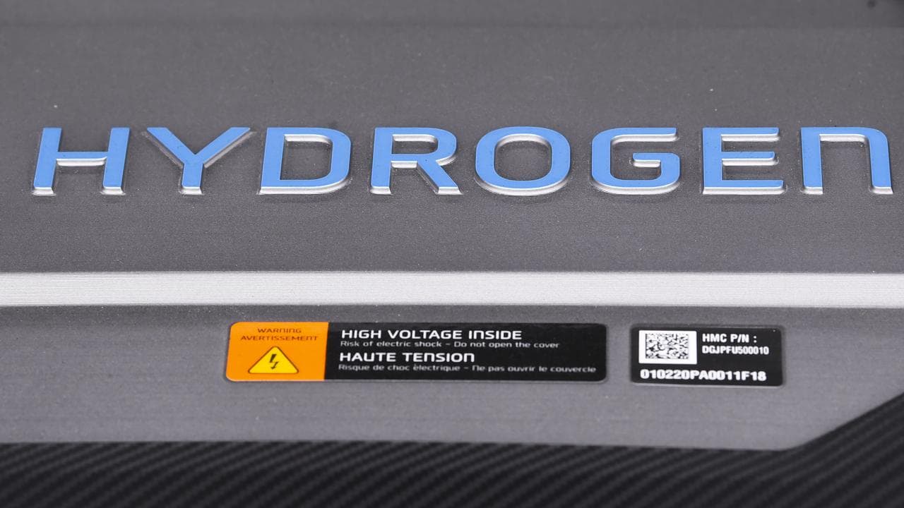 The fuel cell of a hydrogen vehicle (file image)