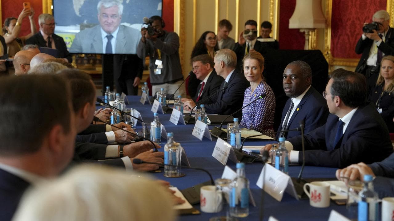 EU foreign ministers and EU foreign policy chief Kaja Kallas in London
