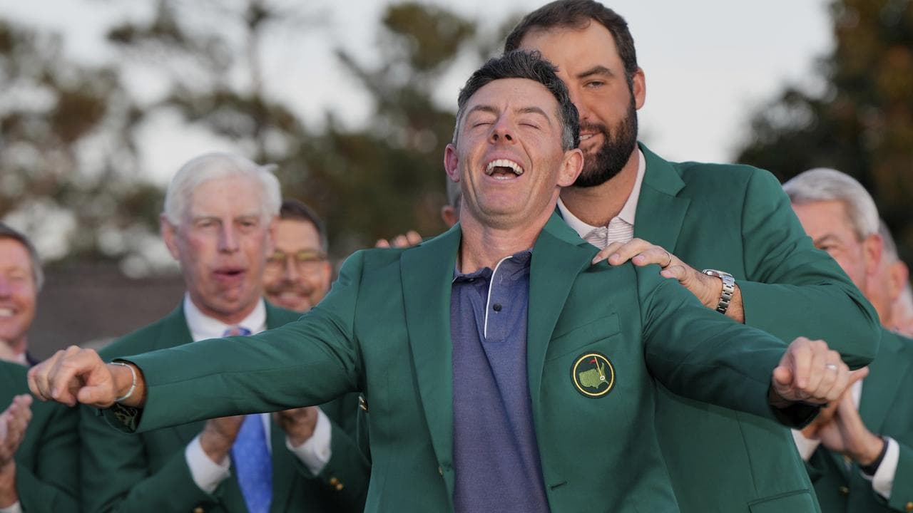 (L-R) Rory McIlroy and Scottie Scheffler.