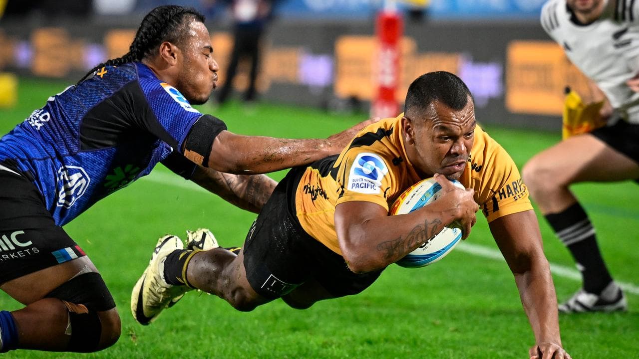 Kurtley Beale.