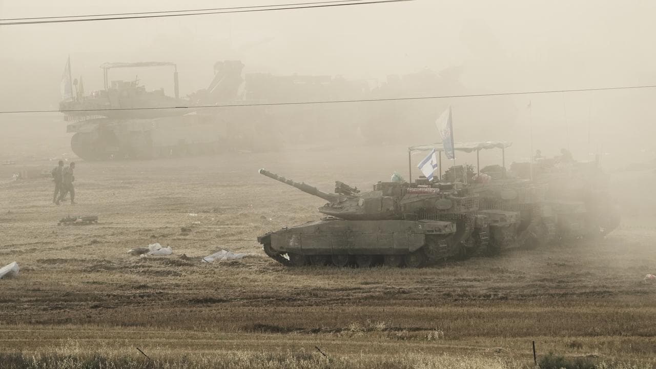 Israeli tanks