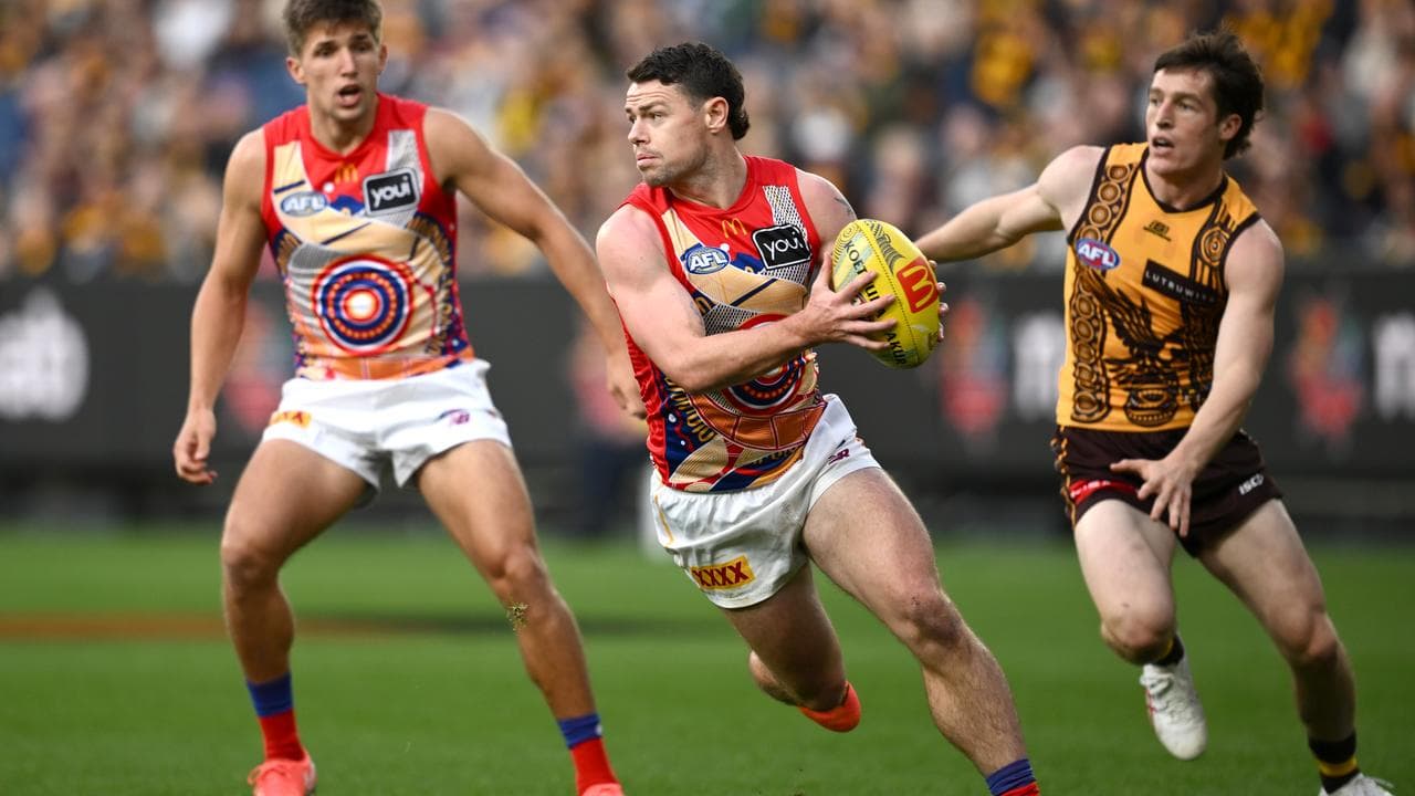 Brisbane's Lachie Neale (centre)