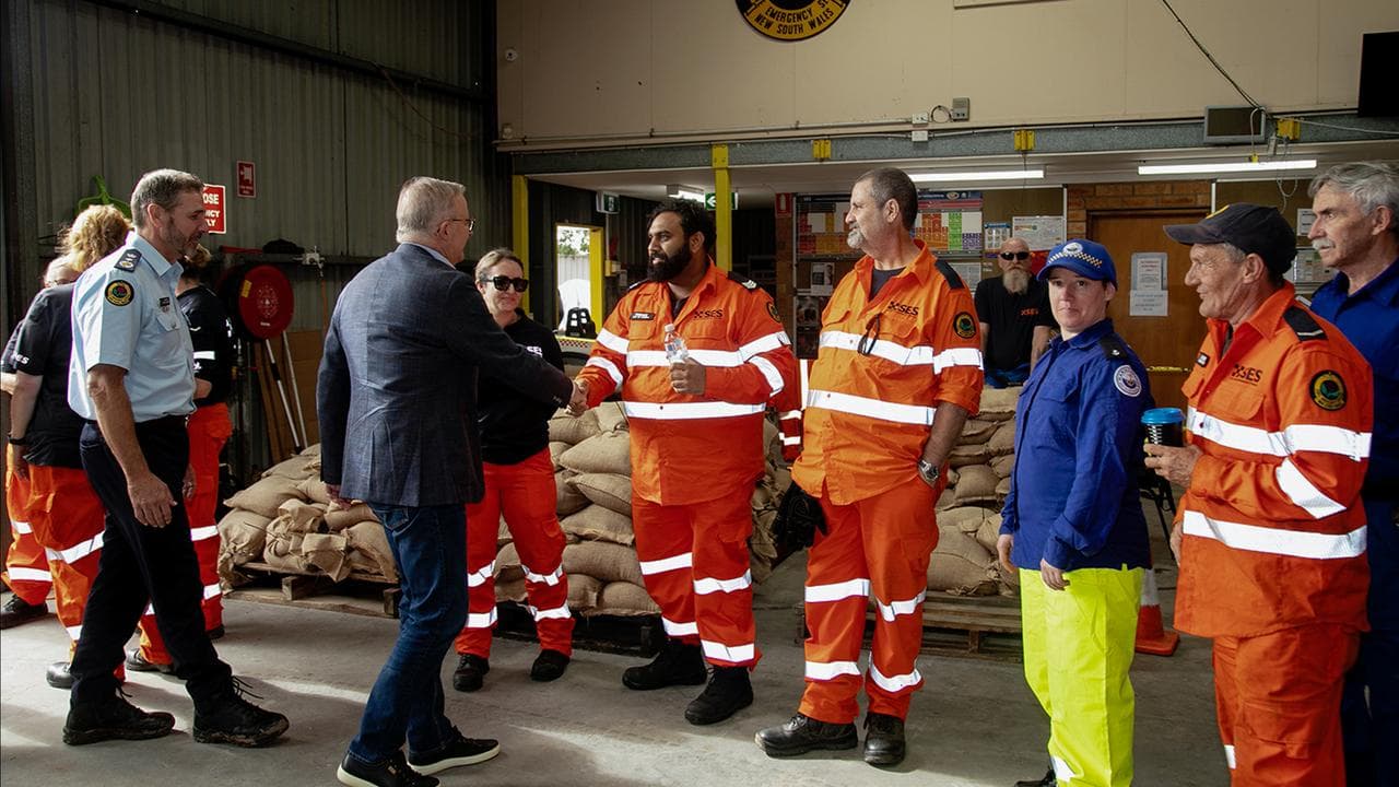 Anthony Albanese visits SES volunteers helping with floods