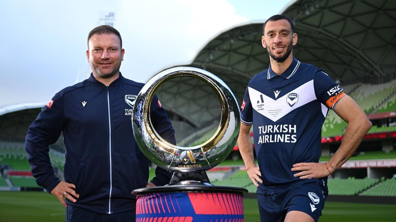 Arthur Diles (left) and captain Roderick Miranda