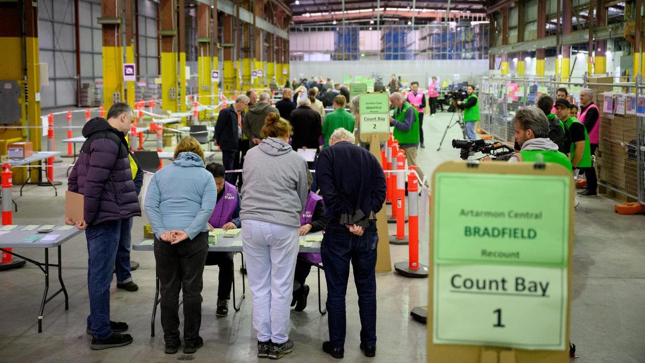 AEC representives recount ballots for Bradfield at the Asquith centre