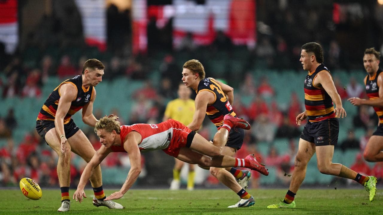 Isaac Heeney of the Swans.