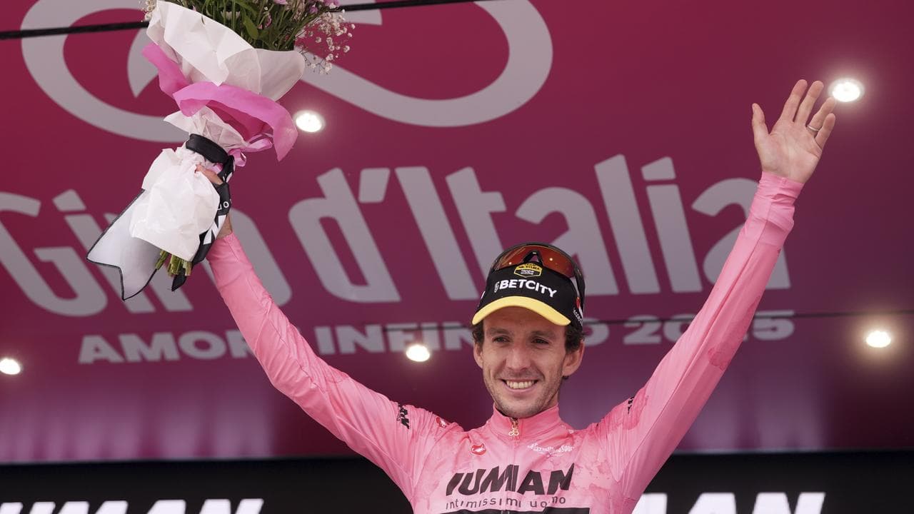 Simon Yates of Team Visma | Lease A Bike.