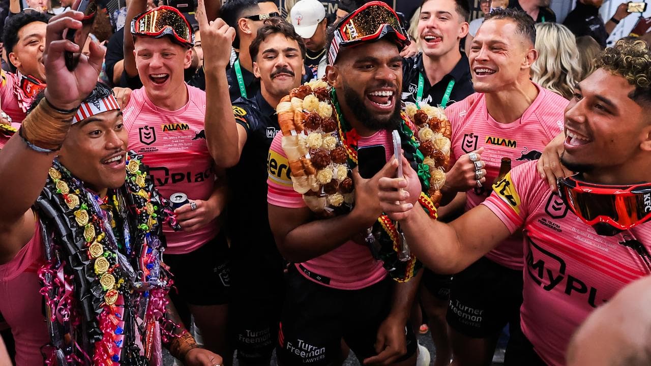 (L-R) Brian To'o and Sunia Turuva.